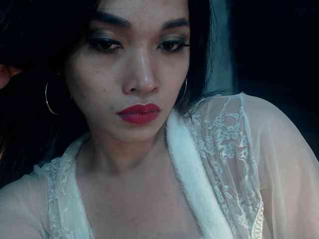 XQueenAngieX