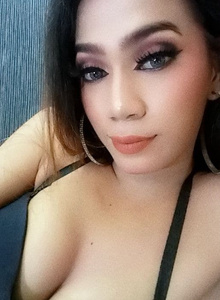 FlexibleYassi selfies photo 5084609