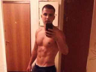 Maksim1234544 Cam Room Profile Image