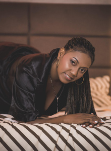 MarionDiEbano I wait you in my bed photo 4730518