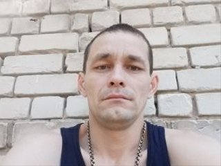 Macho198534 Cam Room Profile Image