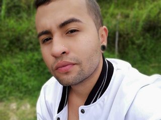 Simon-Brand Cam Room Profile Image