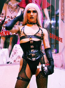Cameron-Black me photo 4563564