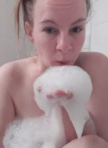 MilaStoned Bath time photo 4787523