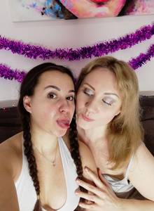 EllaSun69 With teen girlfriend))) photo 4481111