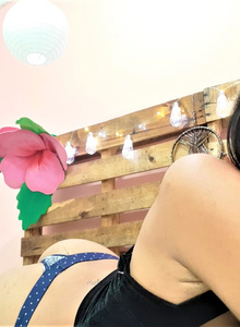 enjoy with me