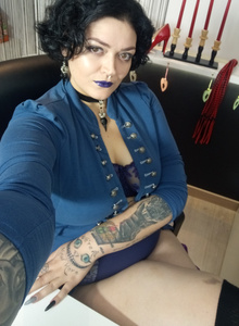DaemonInk The Queen! photo 4664520