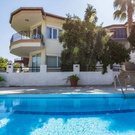 Дом на побережье