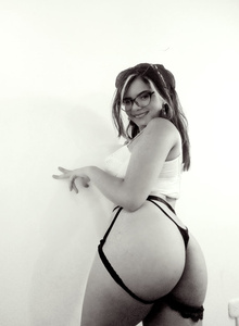 miss-simonet photo 5073073 thumbnail