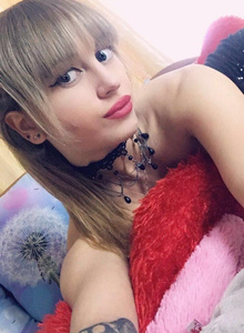 Amina-Kiss photo 5058374 thumbnail