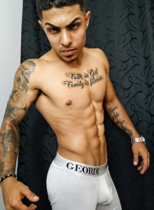 IsaacJss My Photos photo 5144799