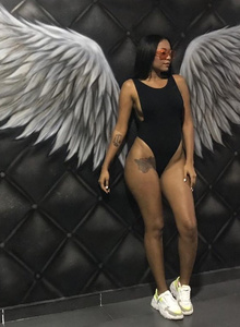 SophieRoberts First one photo 5089989