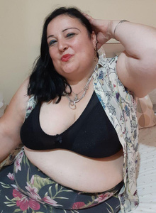 BustyAmelia Amelia photo 5121790