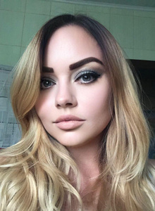 lady-golden photo 5160351 thumbnail