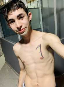 Adam-Borges photo 5231535 thumbnail