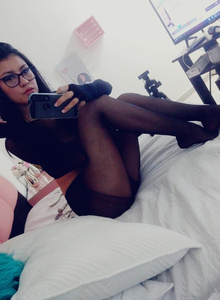 laura-vlez Pantyhose photo 5465139