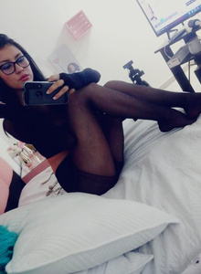 laura-vlez Pantyhose photo 5465140