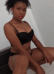 Brunette70 Me photo 5302926