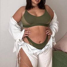 curvyhot-22