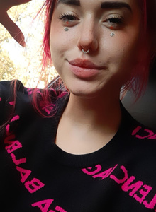 iBadGirl photo 5345069 thumbnail
