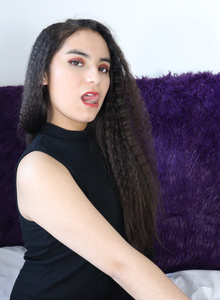 AnleyShow HOLA photo 5445756