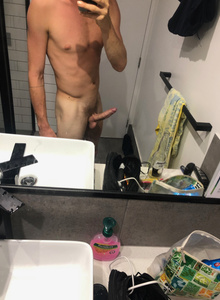 HotClame in the bathroom photo 5445424