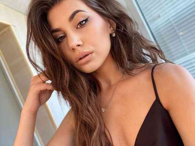 ArielBloomXx