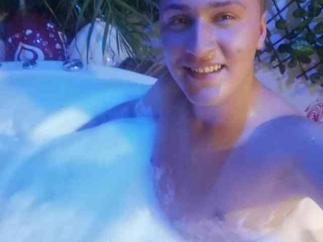 DAVID-NAUGHTY