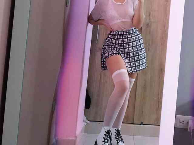 Holly-evanns