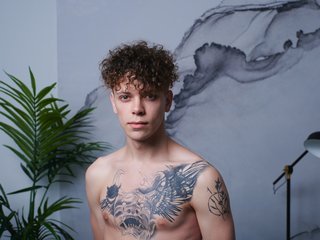 Martin-Noah Cam Room Profile Image