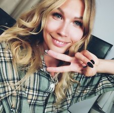 KRISTEN_MANGO