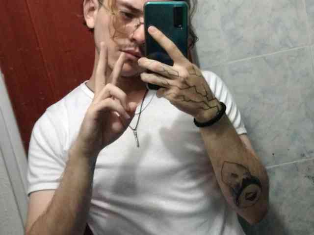Carlitos24-
