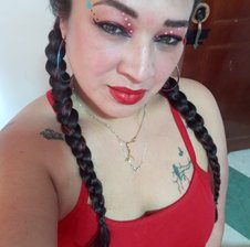 LAREINA-SEXY