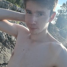 popugay_nogay