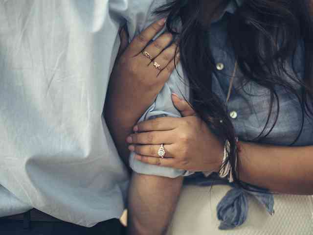 HOTCOUPLEE