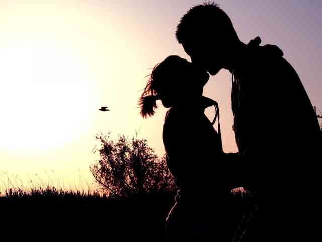 HOOTCOUPLE1