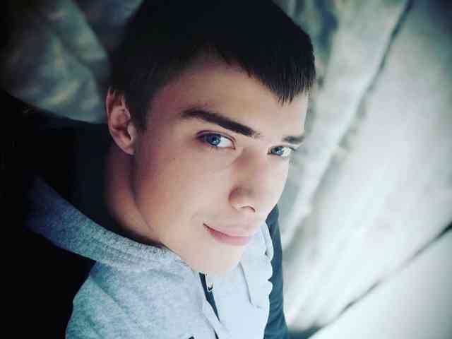 Maksimqwqw