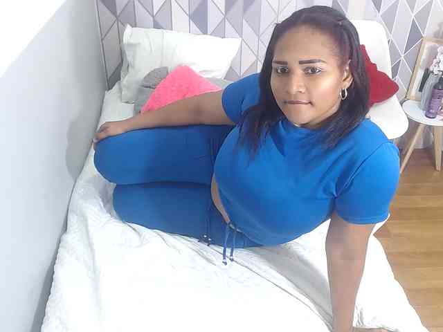 bignaughtymomy