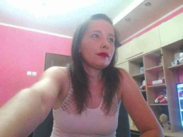 Xbrunettes24x