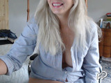 4 snimak modela blondewife