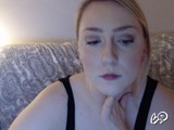 6 snimak modela Cannababykush