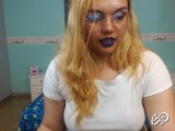 2 snimak modela Sara_honey