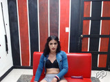16 snimak modela Thaliafox