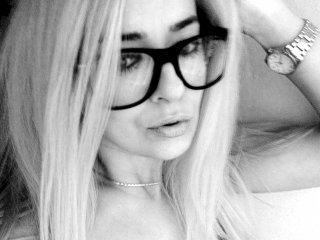 My Name Is Mariette, I'm 31! A Sex Chat Irresistible Woman Is What I Am