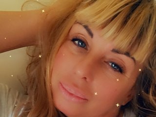 Moon Is Where I Come From, A Sex Webcam Provocative Honey Is What I Am And I'm 37 Years Of Age