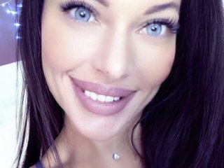 My BongaCams Name Is Ortina! A Live Chat Delightful Chick Is What I Am