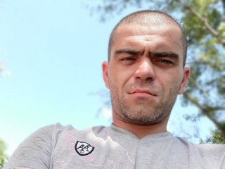 I'm 37 Years Of Age! I Live In Kiev And My BongaCams Name Is BonyawOw