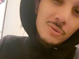 I'm 29 Years Of Age And My Name Is Bigdickchron