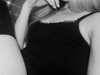 A Webcam Good-looking Girl Is What I Am! People Call Me Xxenigmaxxx