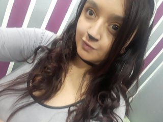 I Am A Brunette! I'm A Cam Alluring Girl! At BongaCams I'm Named Maliihott4u